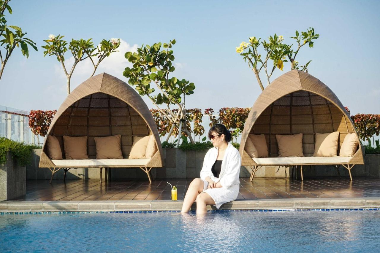 Louis Kienne Hotel Pemuda Semarang Buitenkant foto