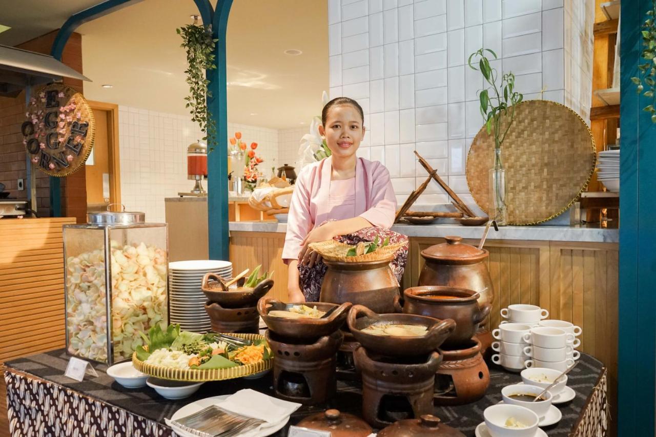 Louis Kienne Hotel Pemuda Semarang Buitenkant foto