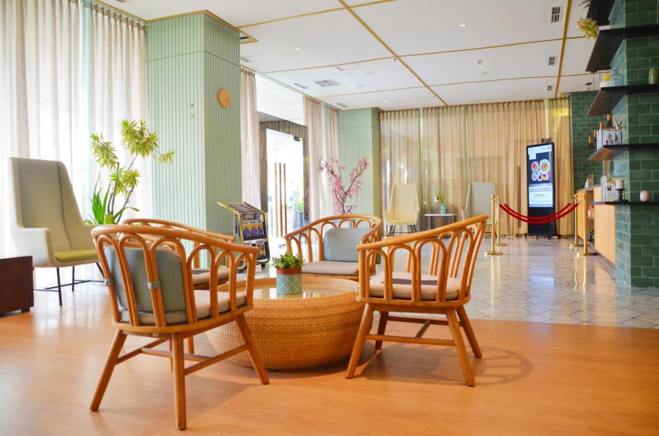 Louis Kienne Hotel Pemuda Semarang Buitenkant foto