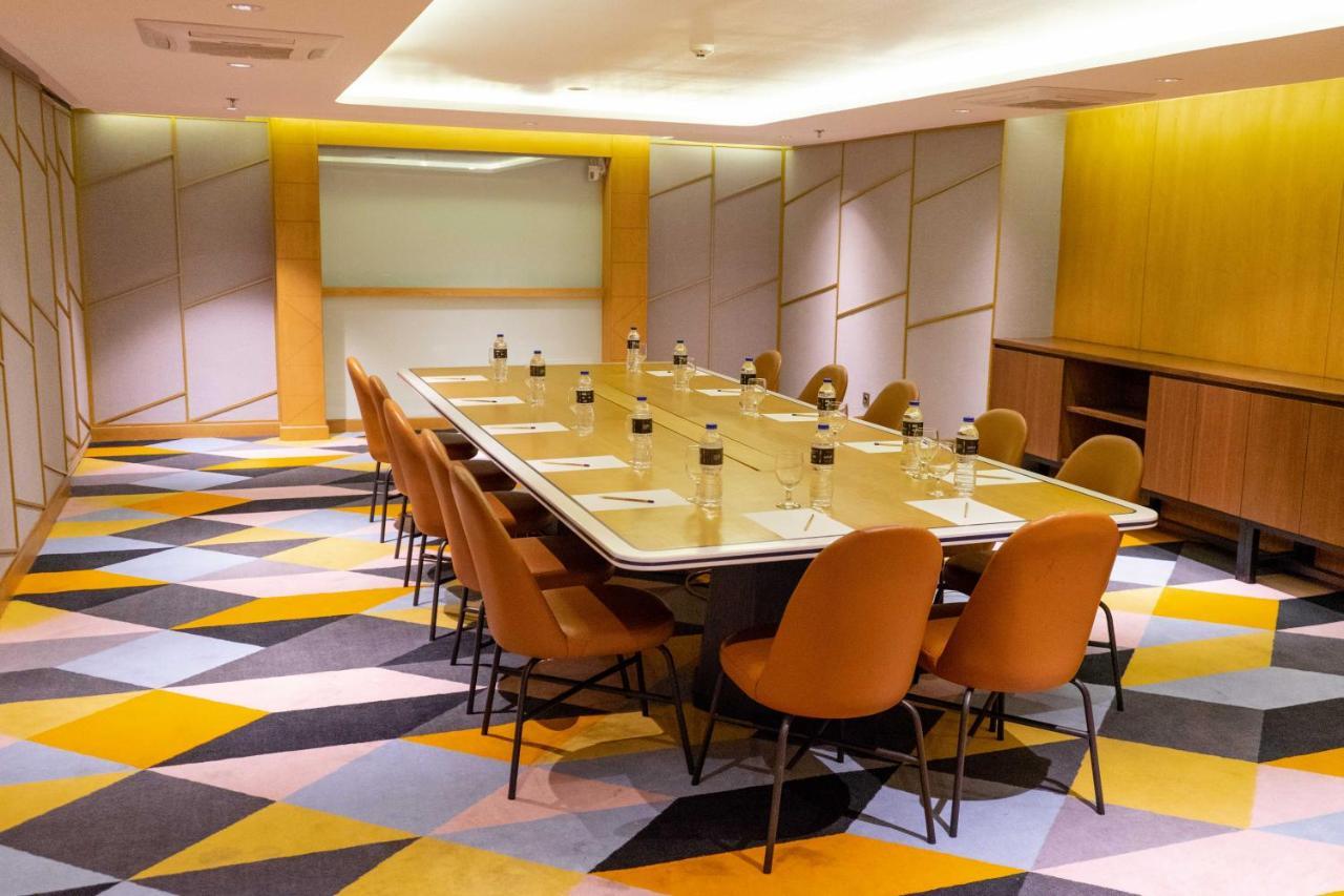 Louis Kienne Hotel Pemuda Semarang Buitenkant foto