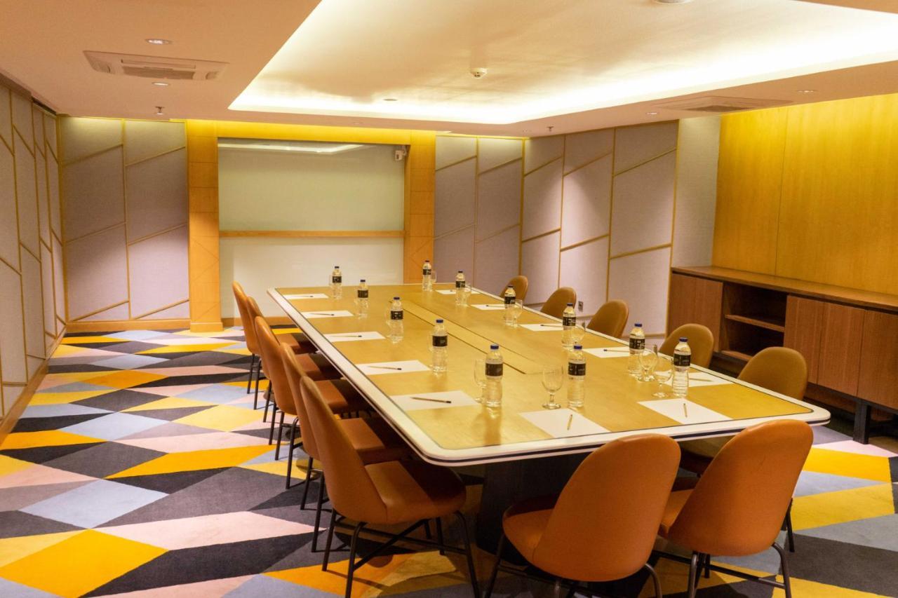 Louis Kienne Hotel Pemuda Semarang Buitenkant foto