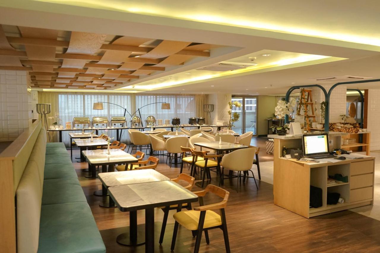 Louis Kienne Hotel Pemuda Semarang Buitenkant foto