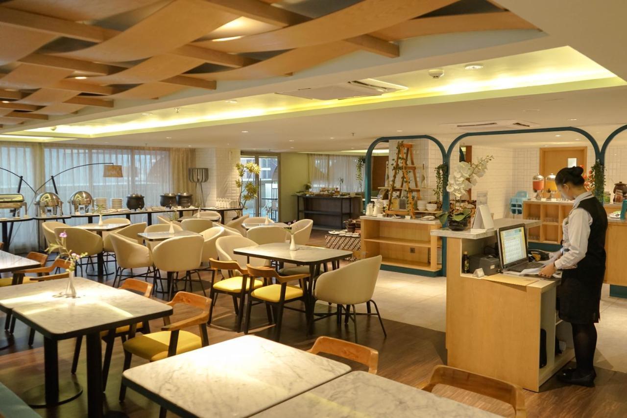 Louis Kienne Hotel Pemuda Semarang Buitenkant foto