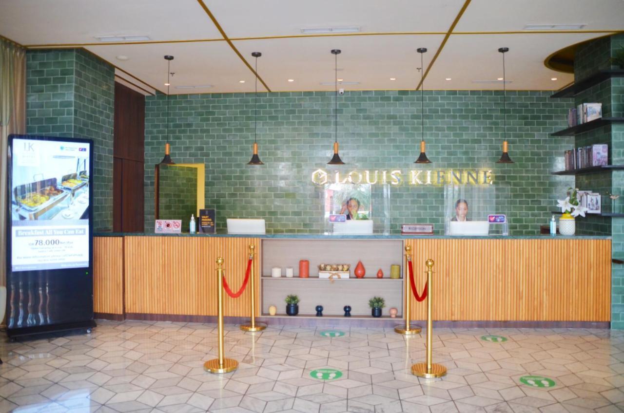 Louis Kienne Hotel Pemuda Semarang Buitenkant foto
