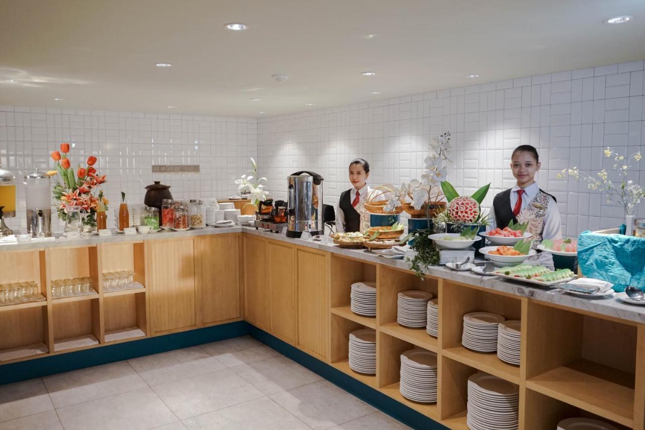 Louis Kienne Hotel Pemuda Semarang Buitenkant foto