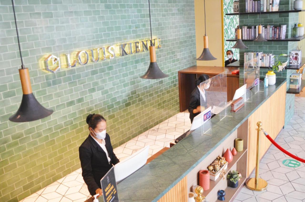 Louis Kienne Hotel Pemuda Semarang Buitenkant foto