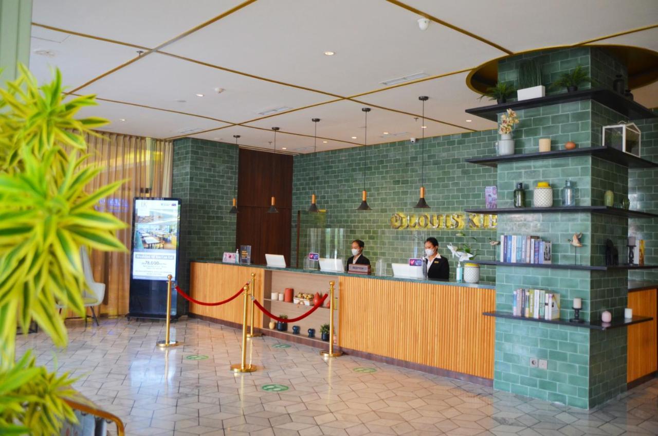Louis Kienne Hotel Pemuda Semarang Buitenkant foto