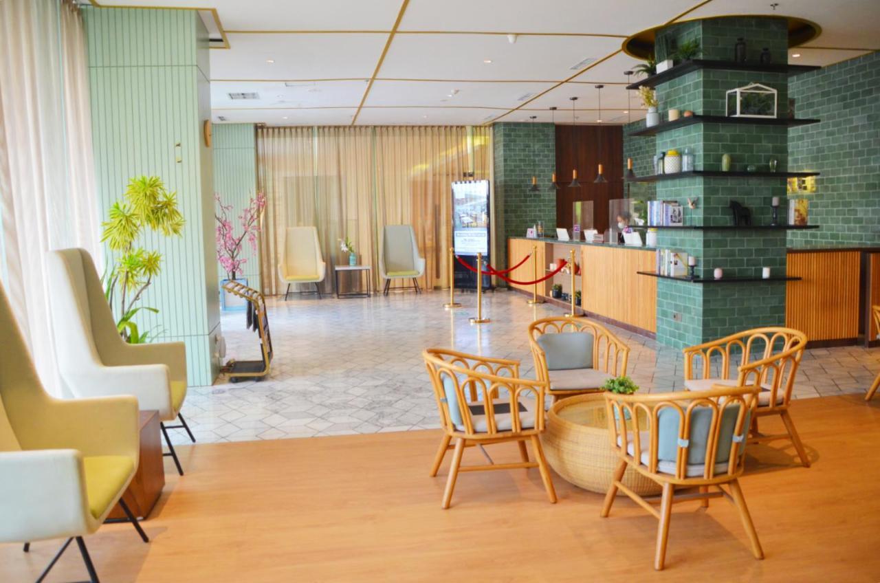 Louis Kienne Hotel Pemuda Semarang Buitenkant foto