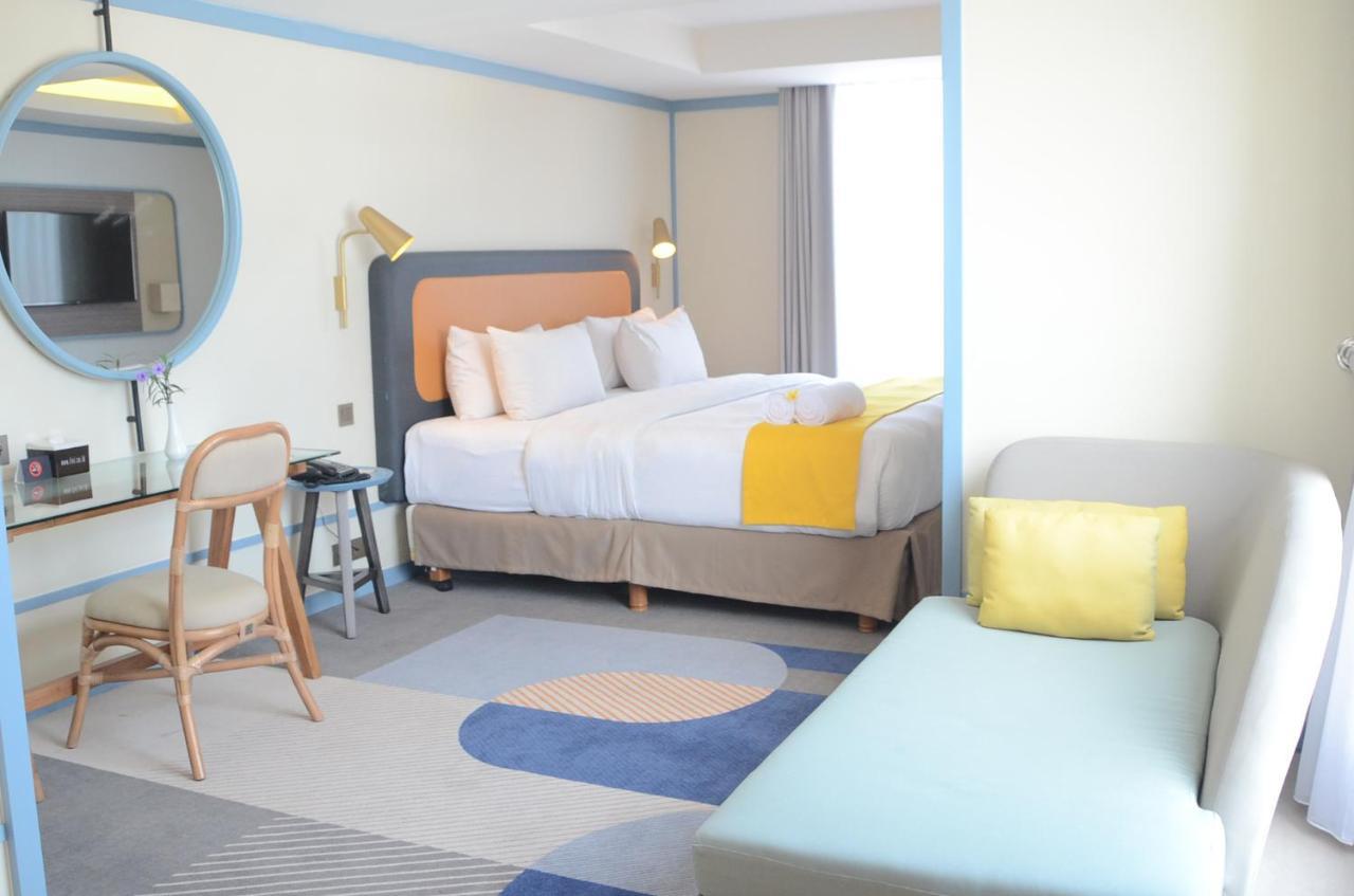 Louis Kienne Hotel Pemuda Semarang Buitenkant foto