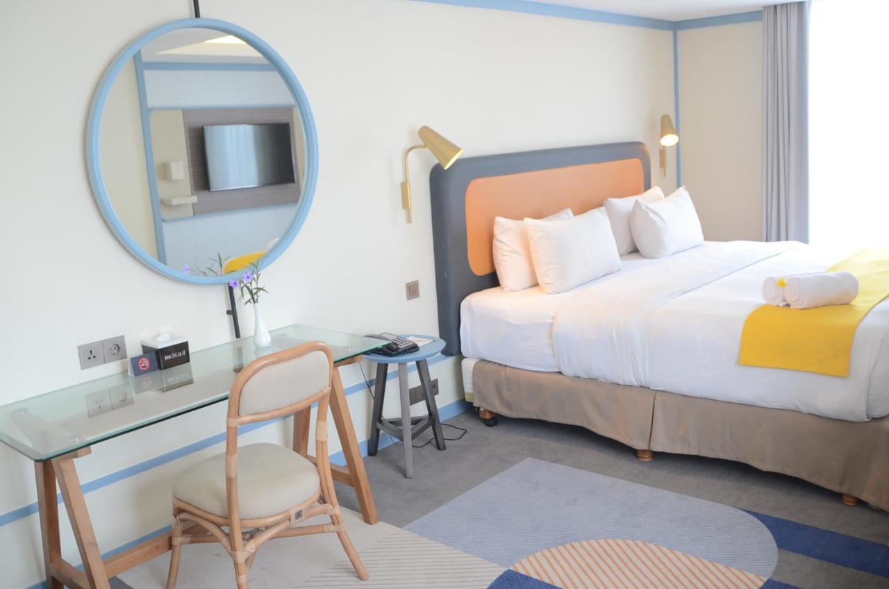 Louis Kienne Hotel Pemuda Semarang Buitenkant foto