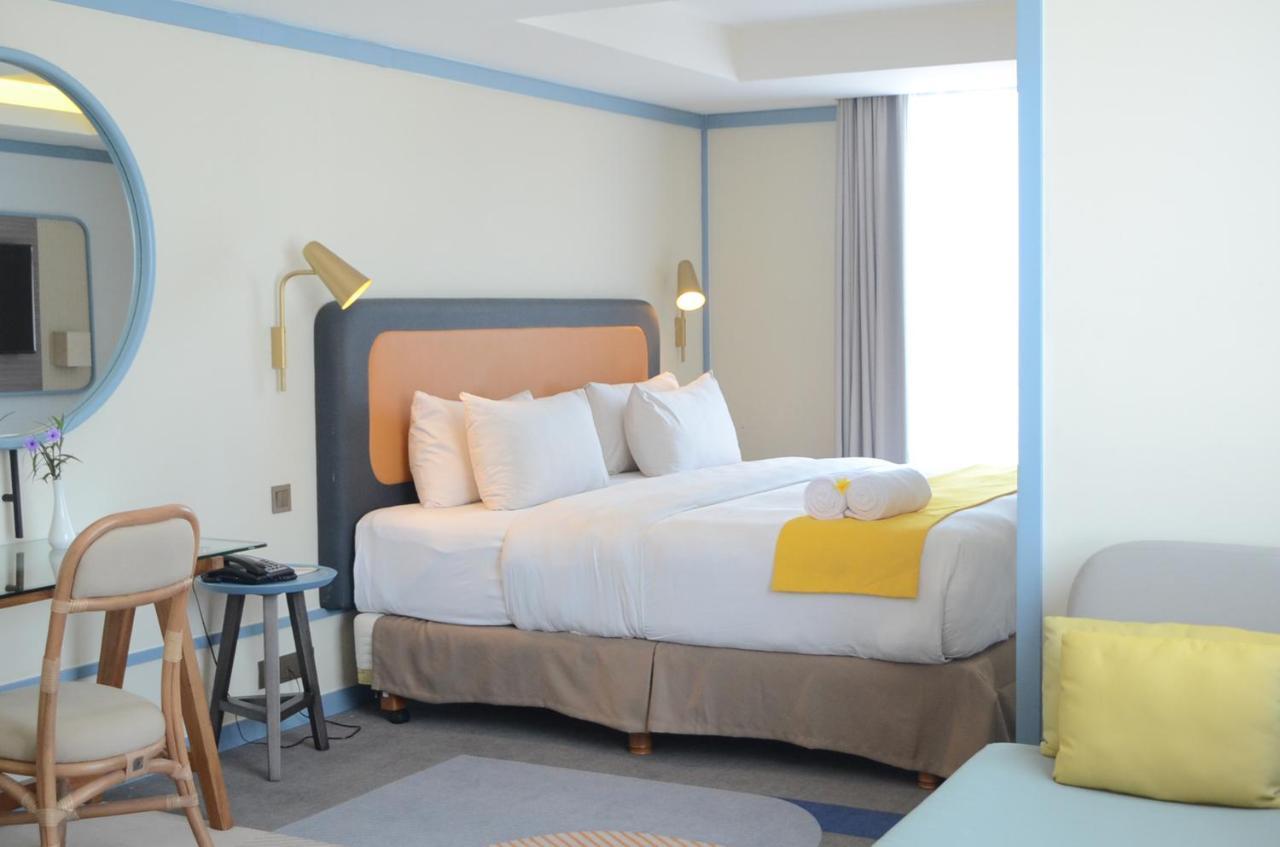 Louis Kienne Hotel Pemuda Semarang Buitenkant foto